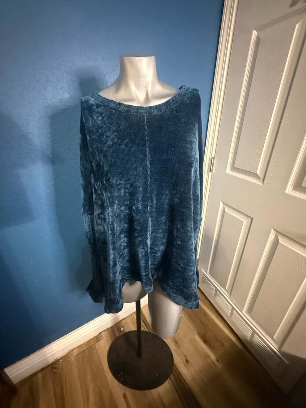 NWT Women’s 2X Dark Teal Chenille Oversized Tunic Sweater Top